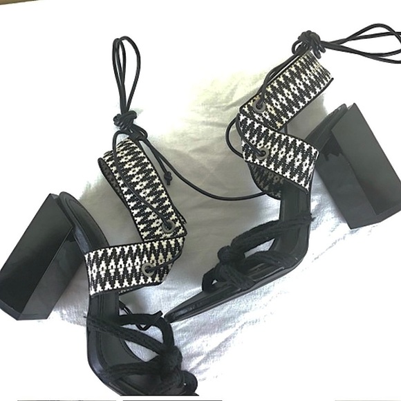 ZARA B & W Aztec Print Tie Block Heels women size 8 - Picture 3 of 8